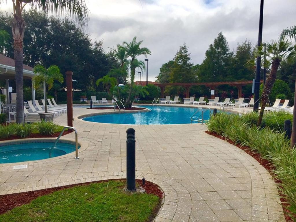 Charming Townhouse With 2 King Suites & Amazing Pool Only 10 Mins To Disney Kissimmee Buitenkant foto